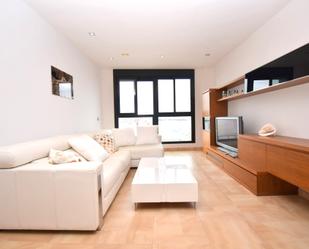 Living room of Flat for sale in Castellón de la Plana / Castelló de la Plana  with Air Conditioner, Heating and Furnished