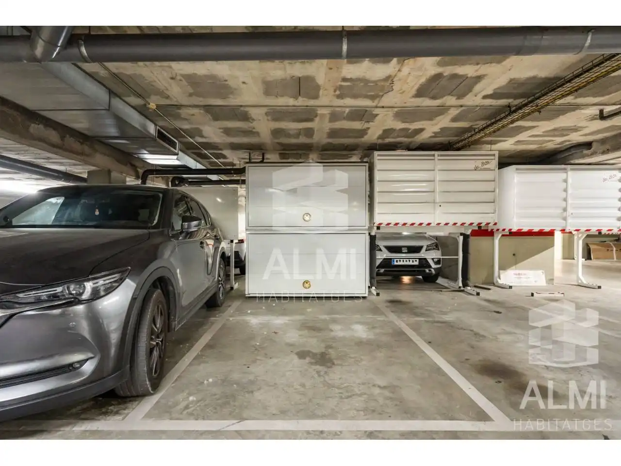 Parking de Piso en venta en Barcelona con Aire acondicionado, Calefacción y Parquet