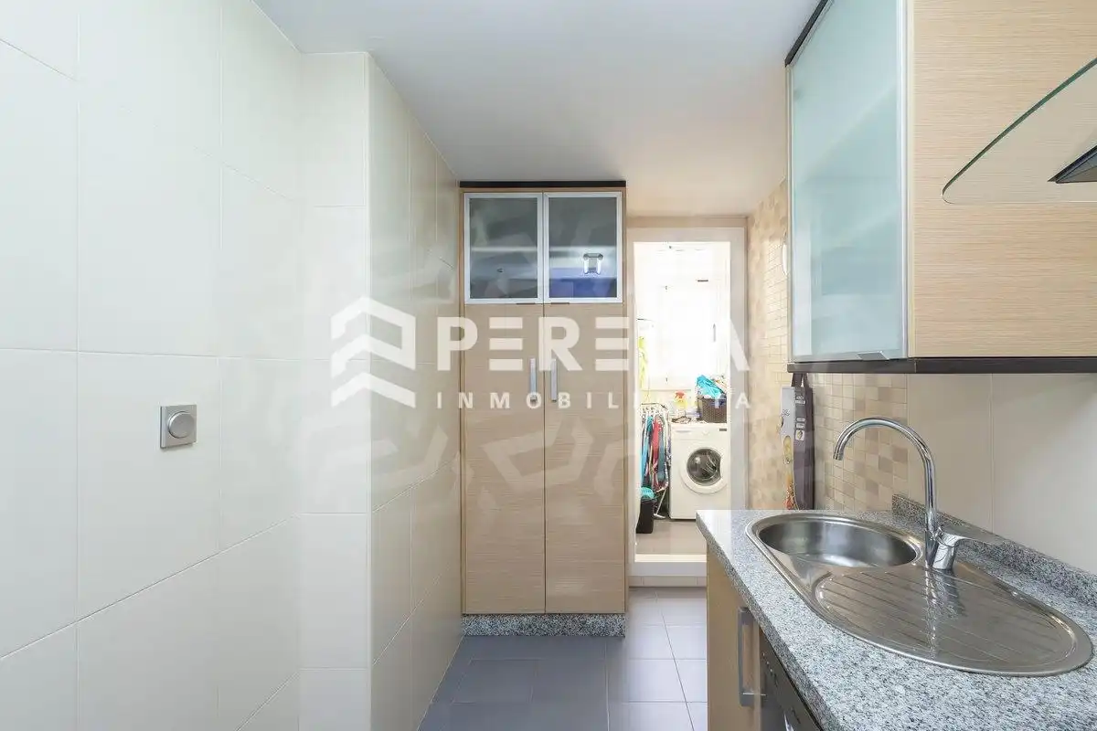 Bathroom of Apartments for sale in Roquetas de Mar  with Terrace, Furnished and Community pool