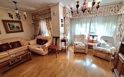 Living room of Flat for sale in  Albacete Capital  with Terrace and Balcony