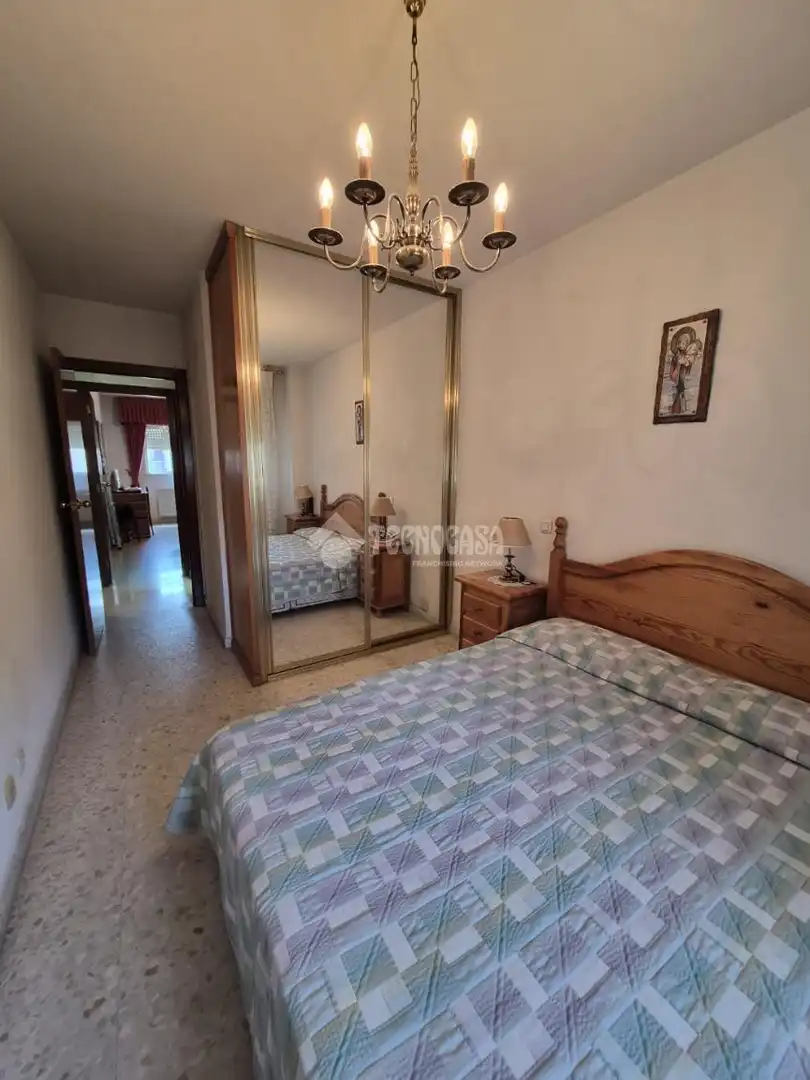 Bedroom of Flat for sale in Madrid