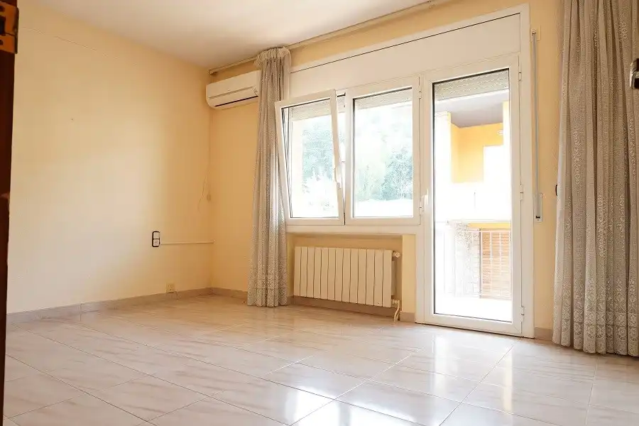 Dormitori de Casa o xalet en venda en Sant Joan Les Fonts amb Aire condicionat, Calefacció i Terrassa