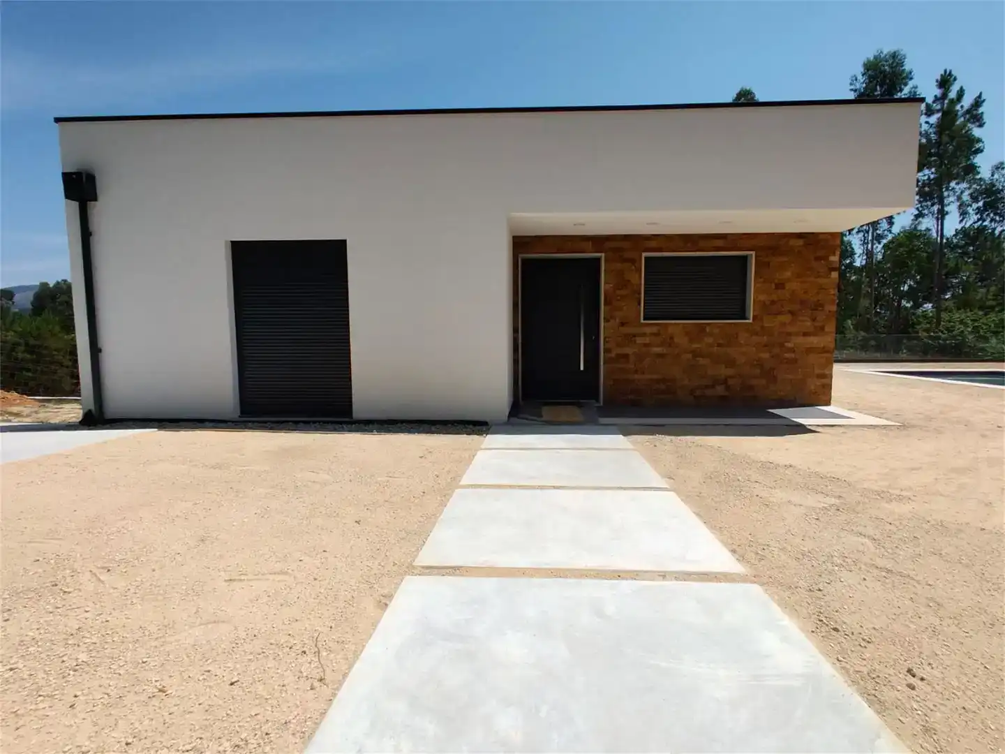 Vista exterior de Casa o xalet en venda en Salvaterra de Miño amb Piscina