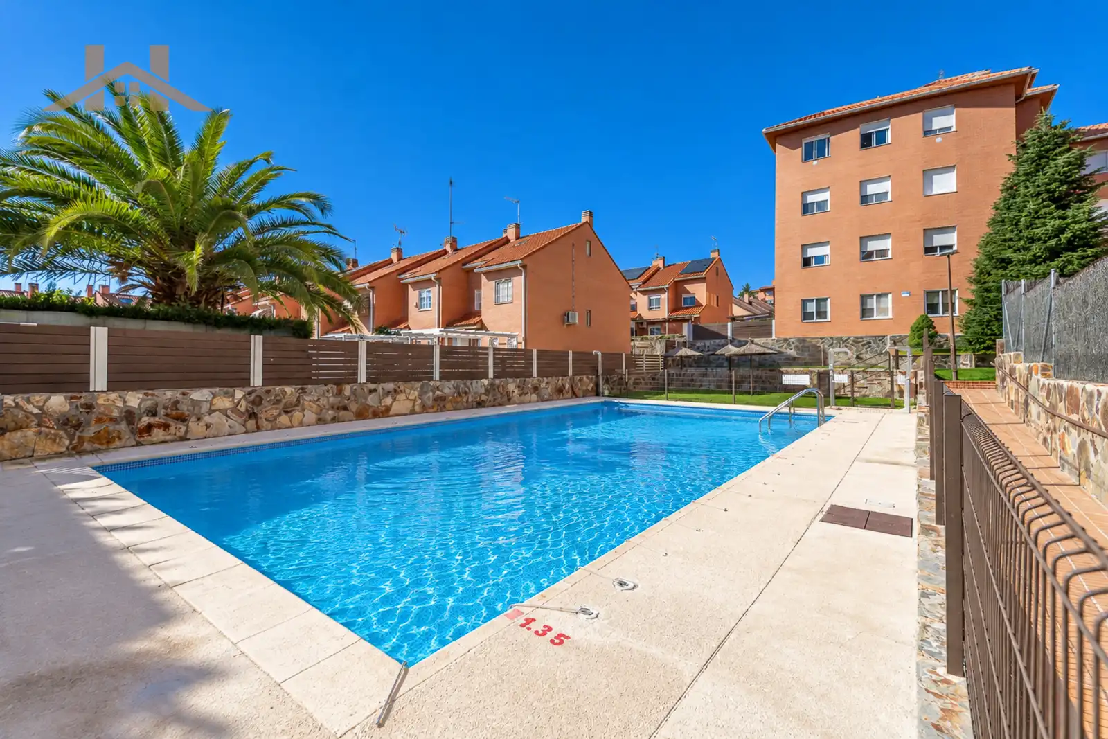 Appartement avec piscine à vendre à Calle Secundino Zuazo