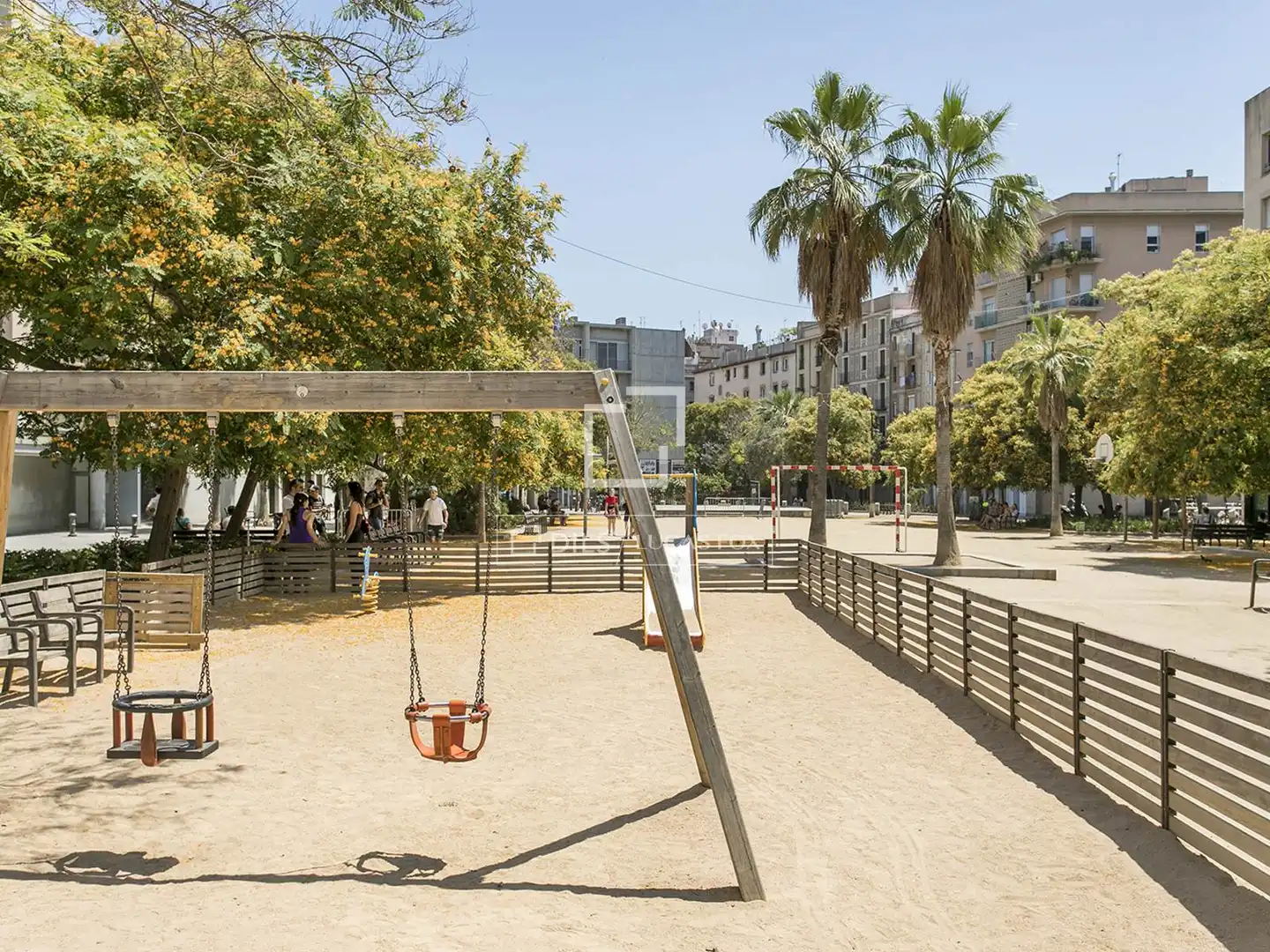 Vista exterior de Piso en venta en Barcelona con Aire acondicionado, Calefacción y Parquet