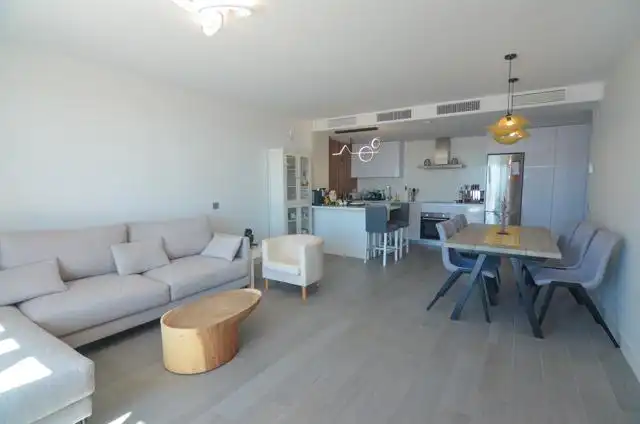 Sala d'estar de Pis en venda en Benalmádena amb Aire condicionat, Calefacció i Jardí privat