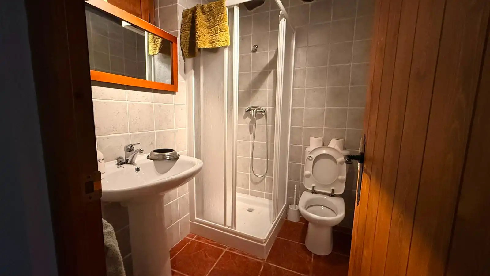 Baño de Casa o chalet en venta en Todolella con Jardín privado, Trastero y Amueblado