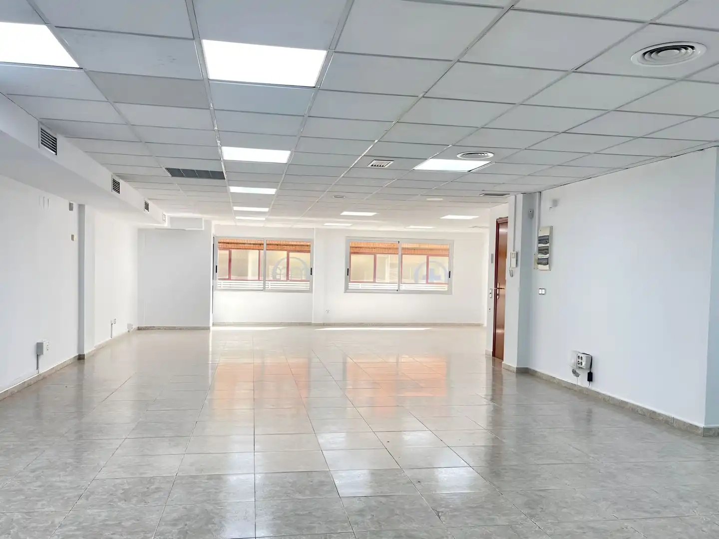 Büro zur Miete in Alicante / Alacant mit Klimaanlage