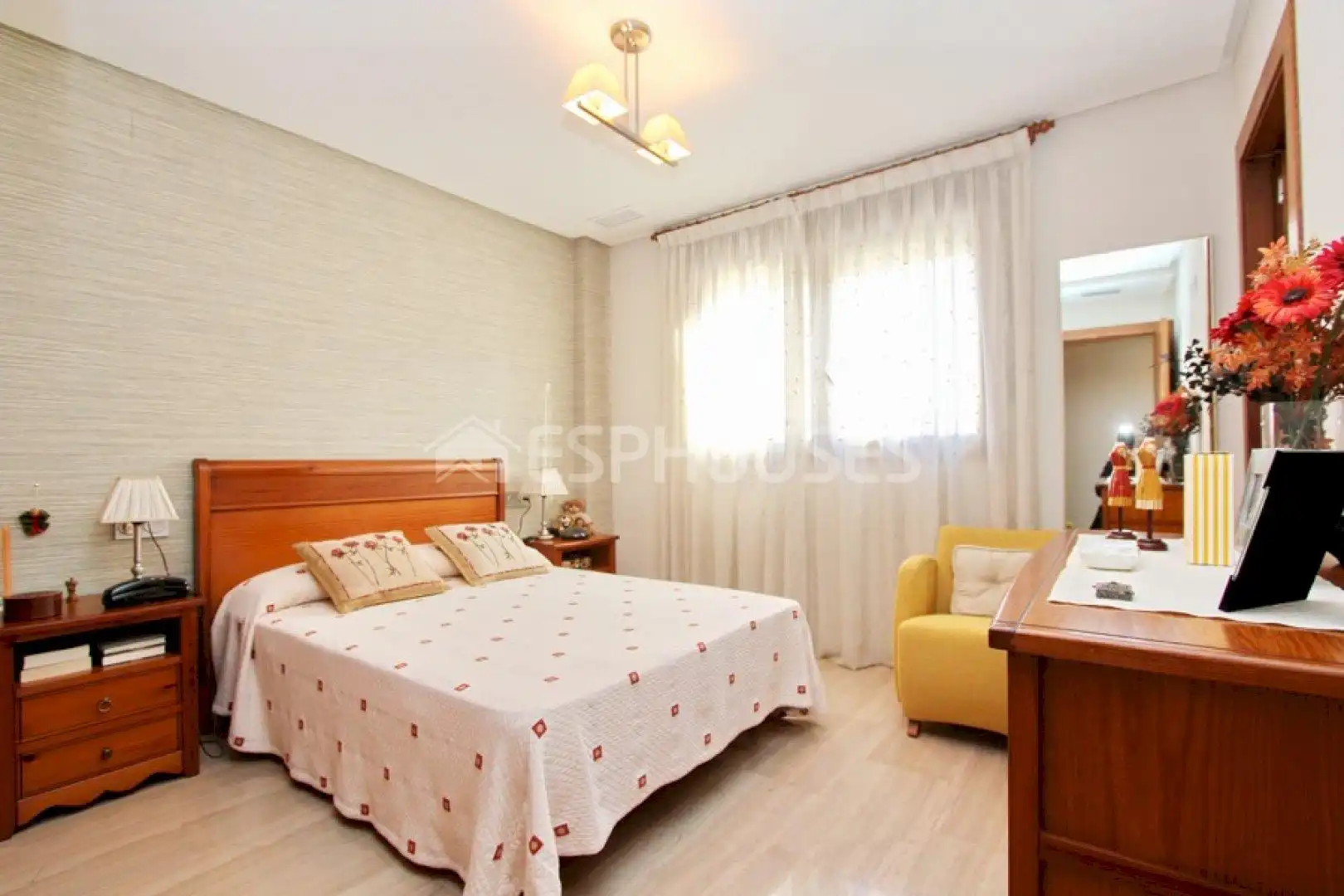 Bedroom of Attic for sale in Guardamar del Segura  with Air Conditioner, Terrace and Storage room
