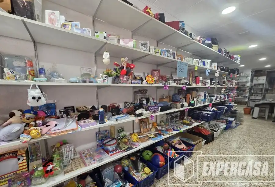 Local comercial en traspàs a Casc Urbà, imagen 17