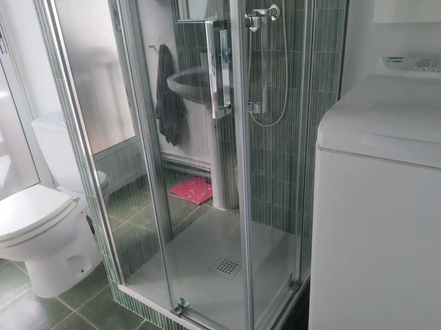 Bany de Pis de lloguer en Málaga amb Aire condicionat i Moblat