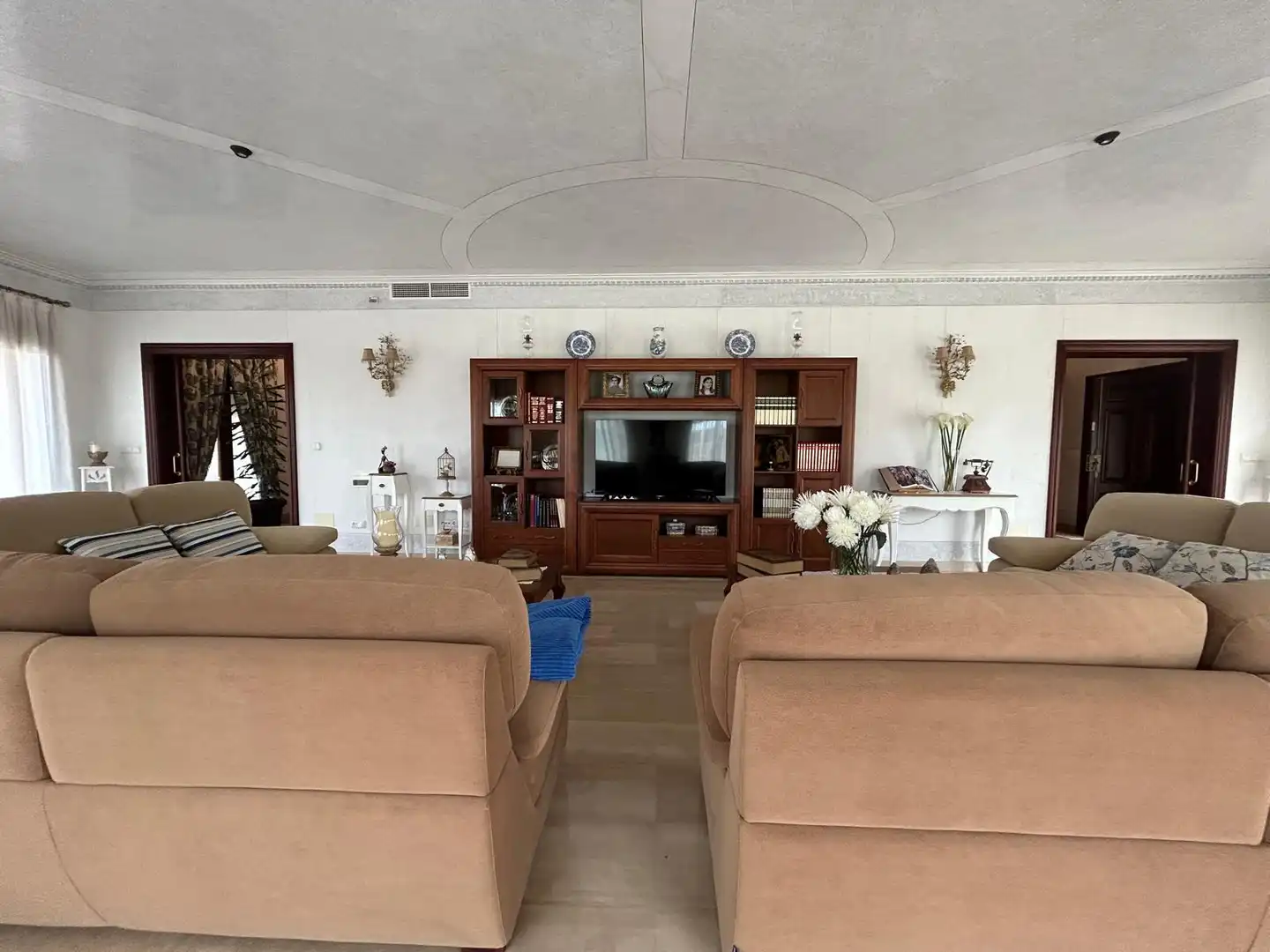 Sala d'estar de Casa o xalet en venda en Villanueva de los Castillejos amb Aire condicionat, Calefacció i Jardí privat