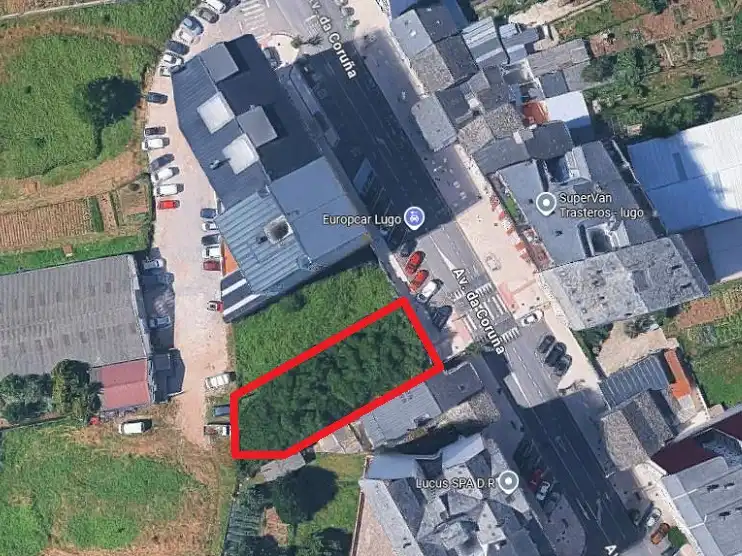 Terreny residencial en venda a Avenida da Coruña 481