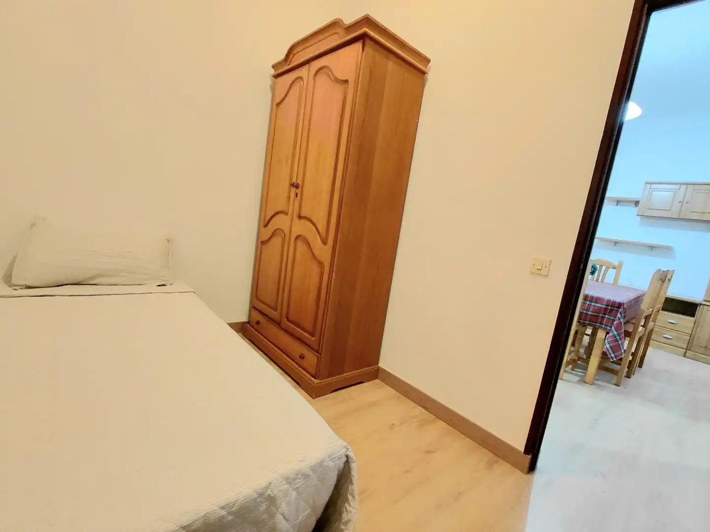 Habitación de Piso de alquiler en Las Palmas de Gran Canaria con Parquet, Amueblado y Lavadora
