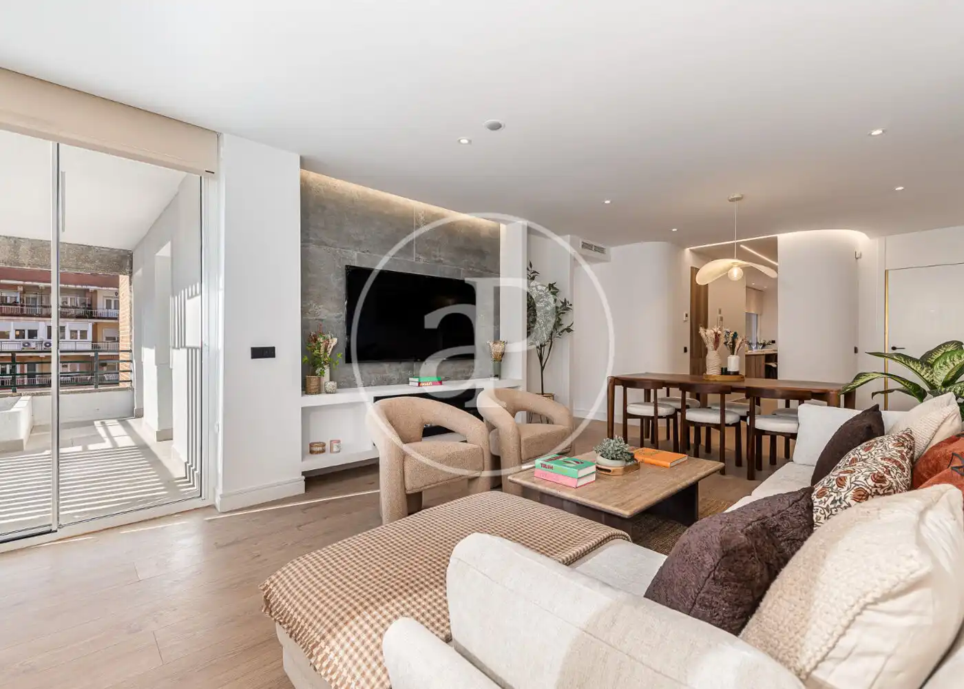 Flat with terrace for sale in C. del Poeta Esteban de Villegas