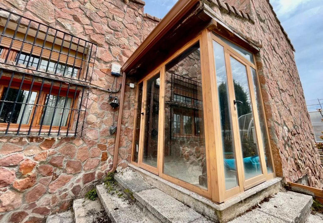 Exterior view of House or chalet for sale in El Espinar  with Heating, Private garden and Terrace
