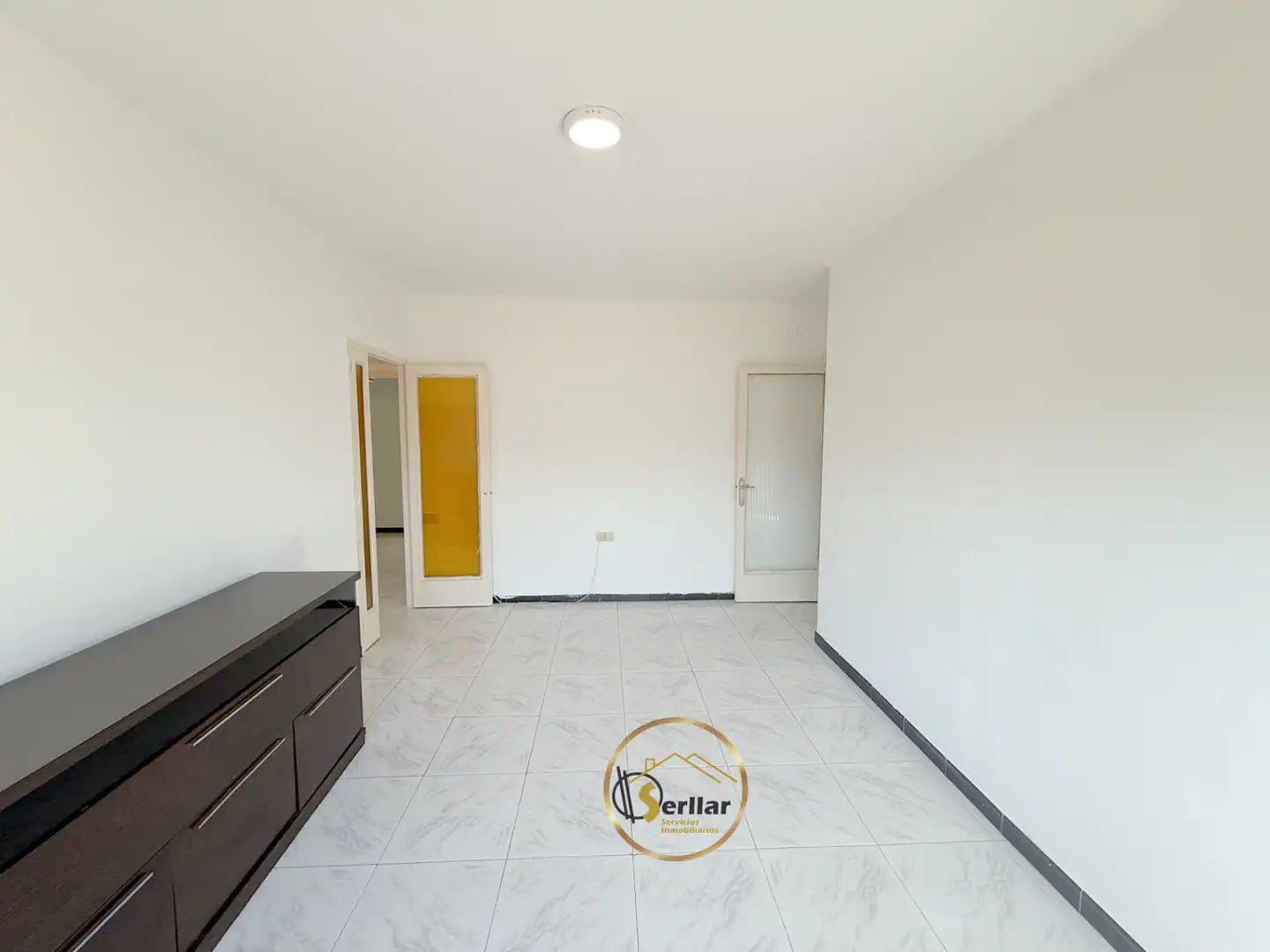 Piso en venta en Sabadell con Calefacción y Microondas