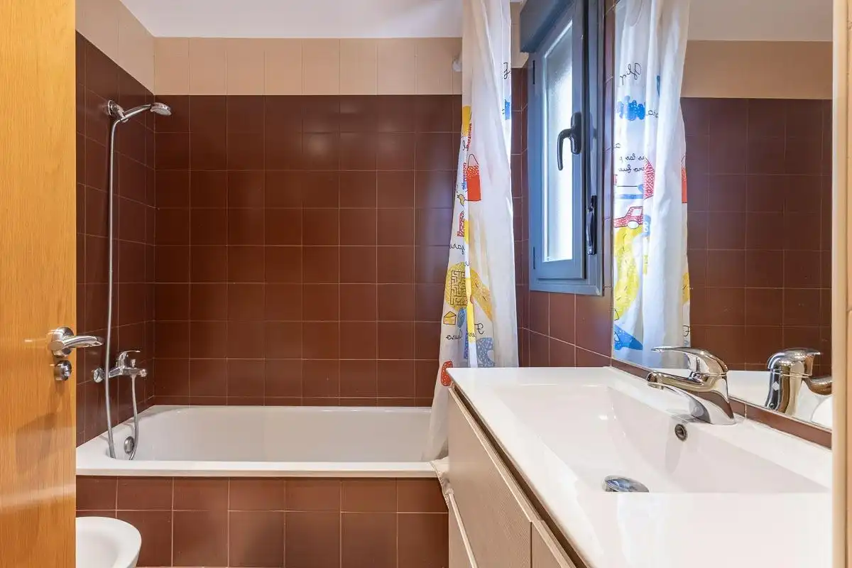 Detached homes for sale in Poniente