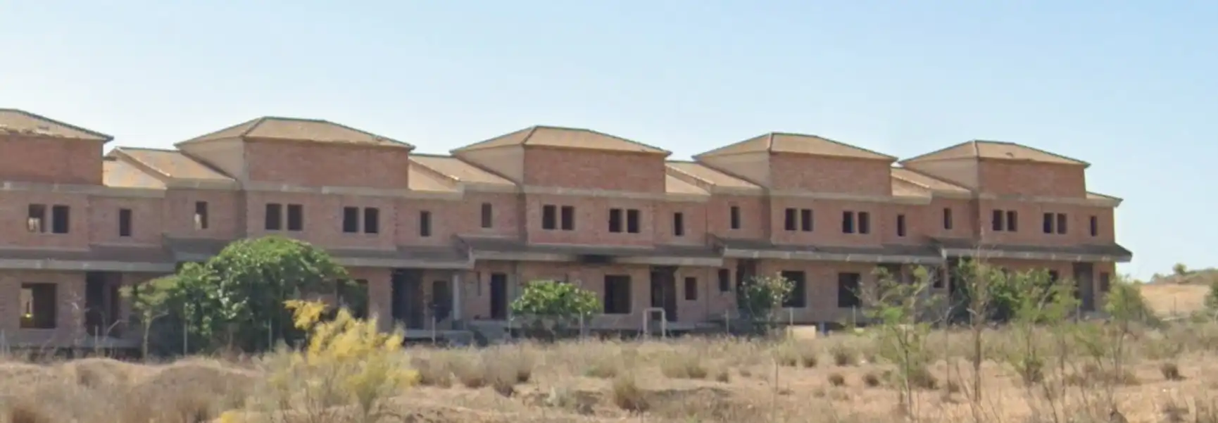Vista exterior de Edifici en venda en Láchar