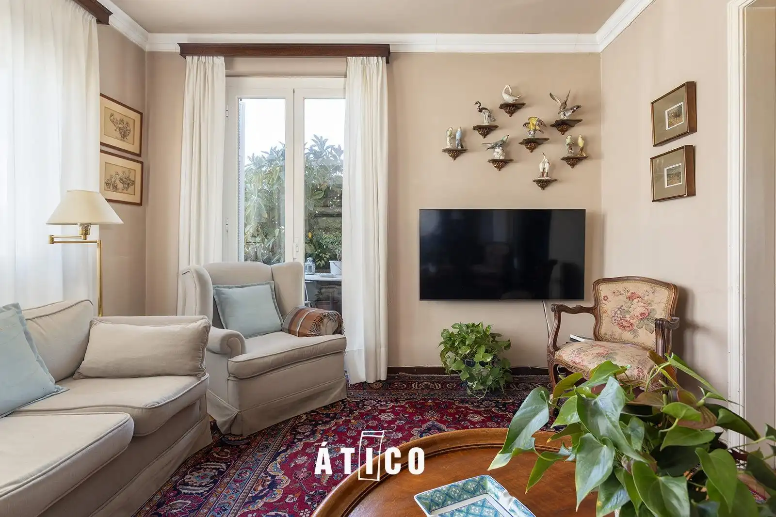 Sala d'estar de Àtic en venda en Barcelona amb Parquet, Terrassa i Traster