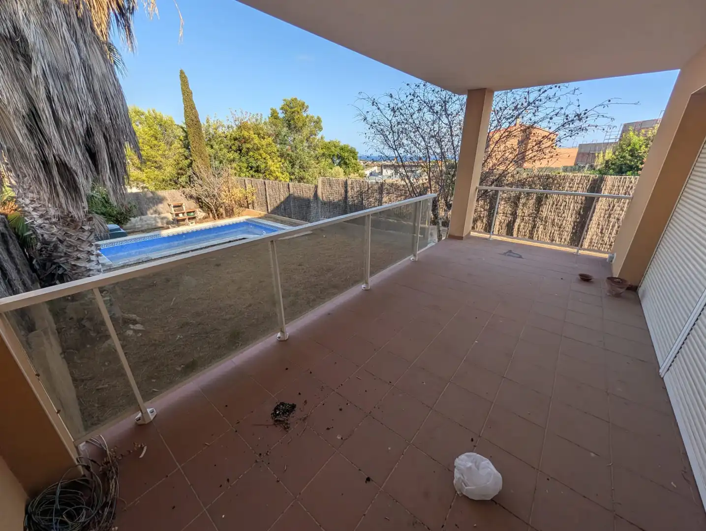 Reihenhaus mit Pool zum Verkauf in Carrer Montserrat Roig, imagen 4
