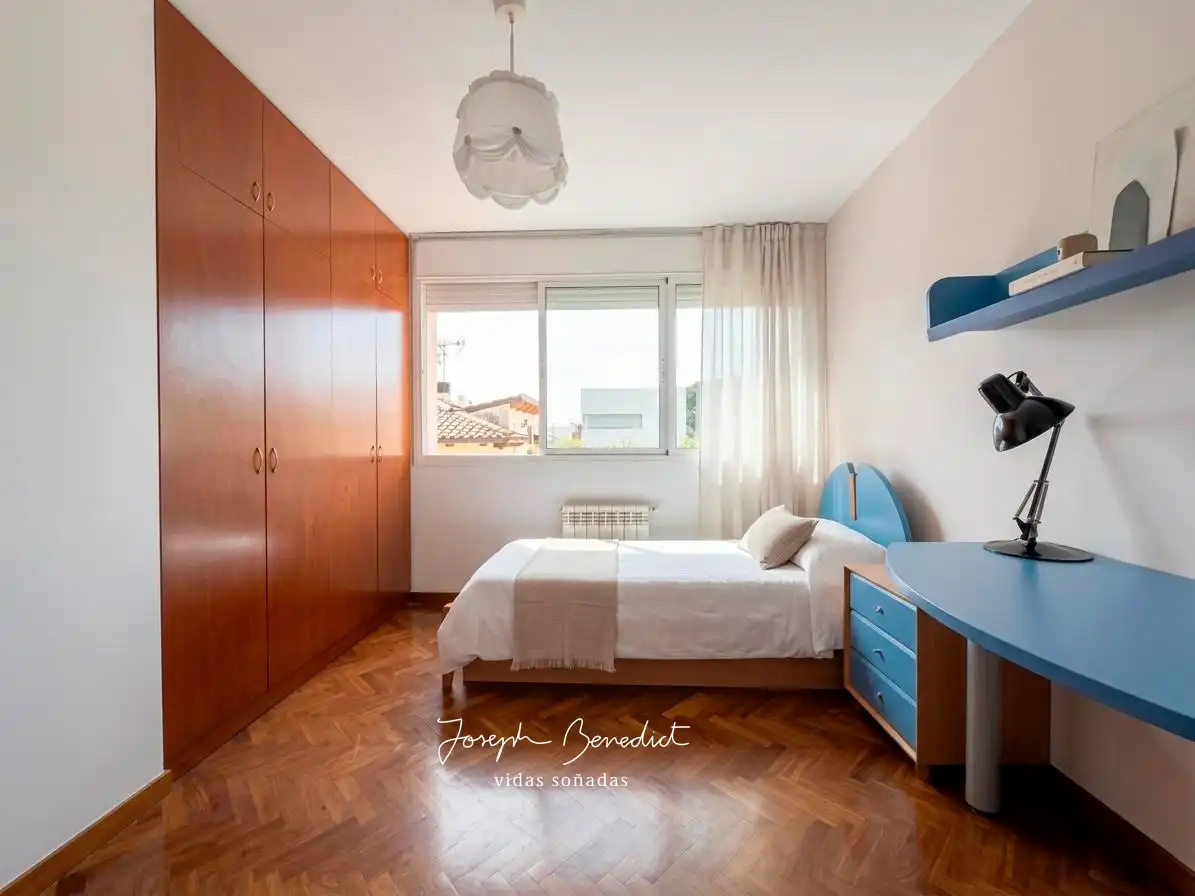 Habitación de Casa o chalet en venta en Castelldefels con Aire acondicionado, Calefacción y Jardín privado