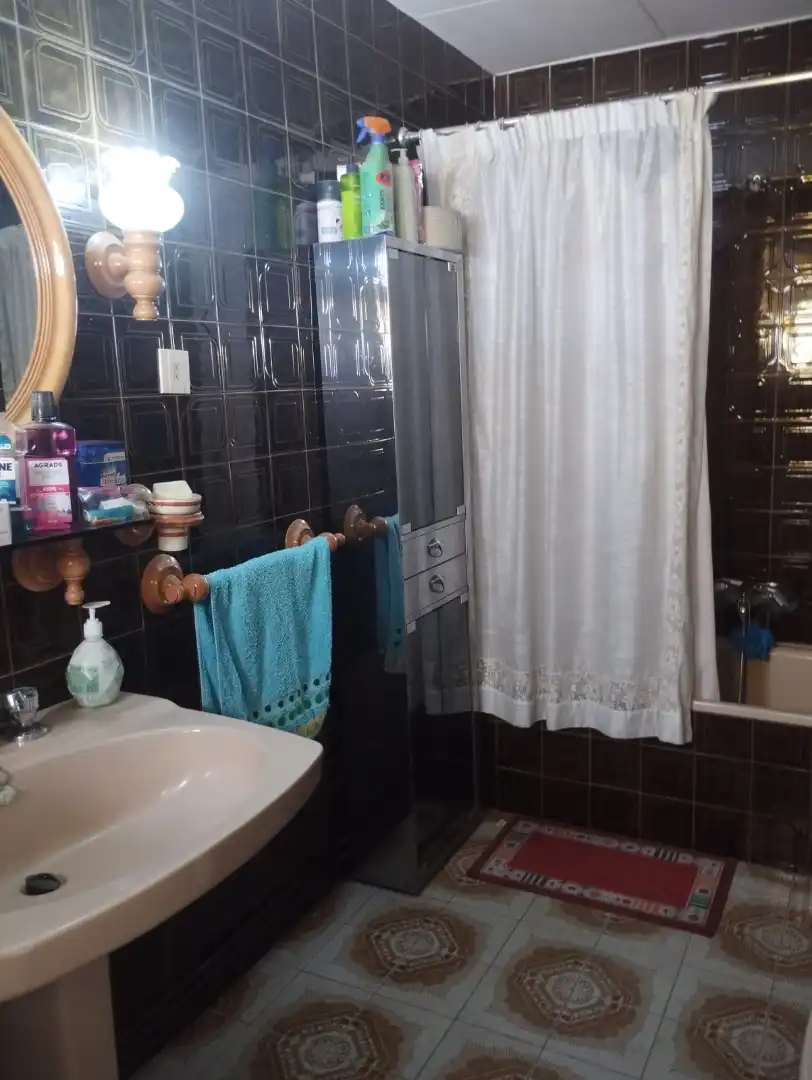 Casa con jardín en venta en Calle Campomanes 58, imagen 4