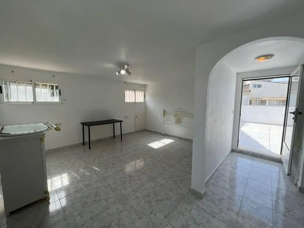 Casa o xalet en venda en Los Alcázares amb Aire condicionat, Jardí privat i Terrassa
