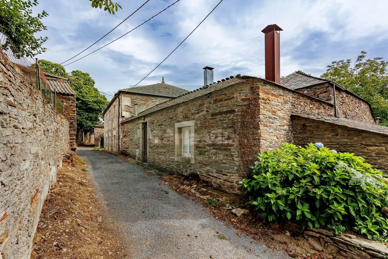 Vista exterior de Finca rústica en venda en Lugo amb Jardí privat, Parquet i Terrassa
