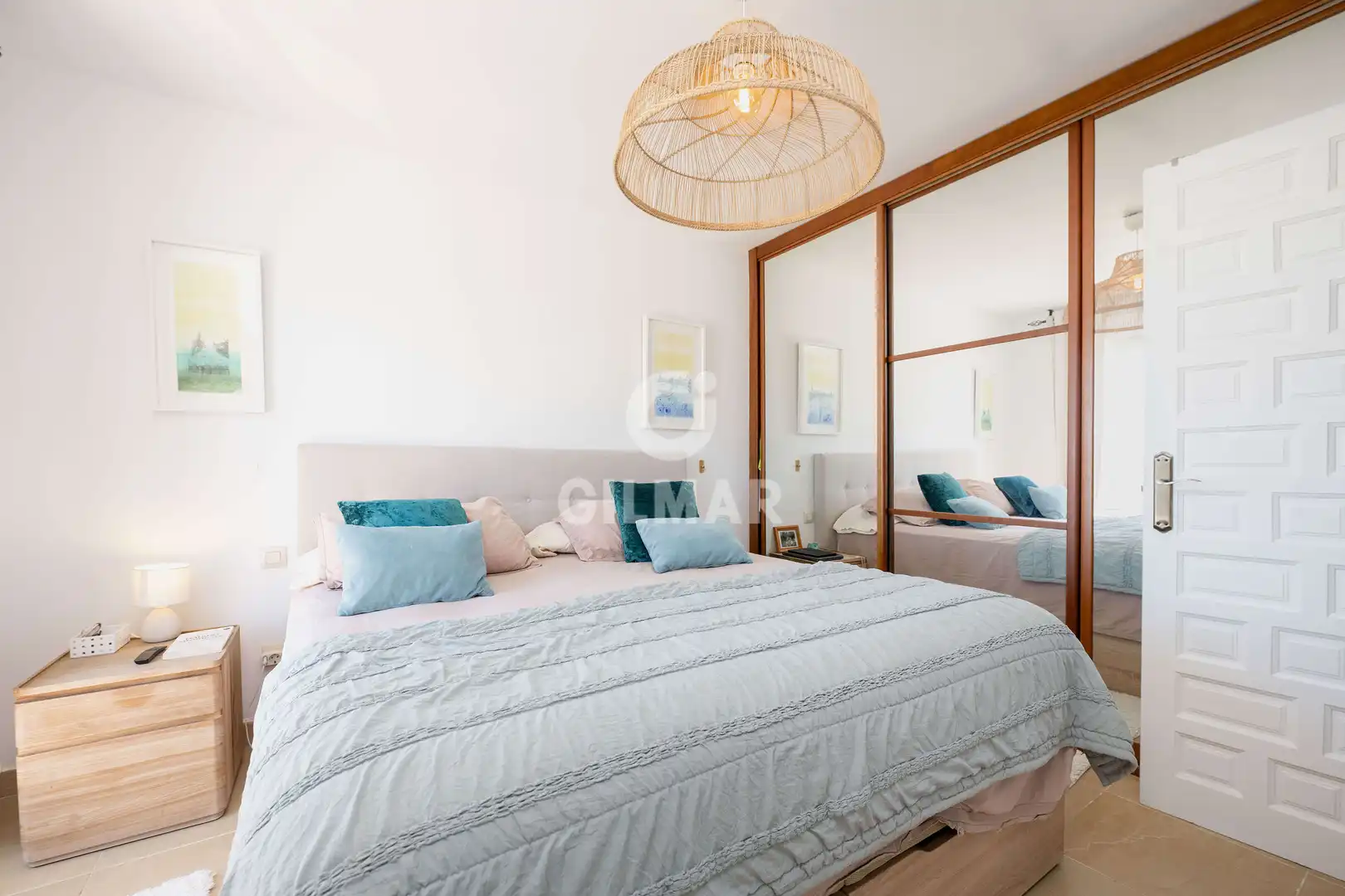 Schlafzimmer von Einfamilien-Reihenhaus zum Verkauf in Tarifa mit Heizung, Privatgarten und Schwimmbad