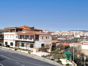 Terrenos y solares en venta en Carretera Almería 8