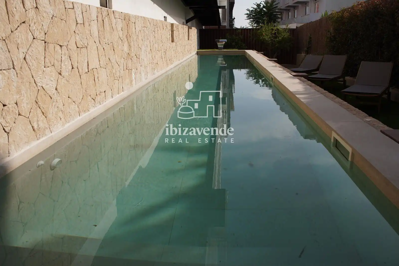 Piscina de Pis de lloguer en Sant Antoni de Portmany amb Aire condicionat, Calefacció i Terrassa