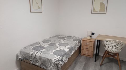 Foto 5 de Habitació a Carrer del Poeta Llorente, 150, Núcleo Urbano, La Pobla de Vallbona