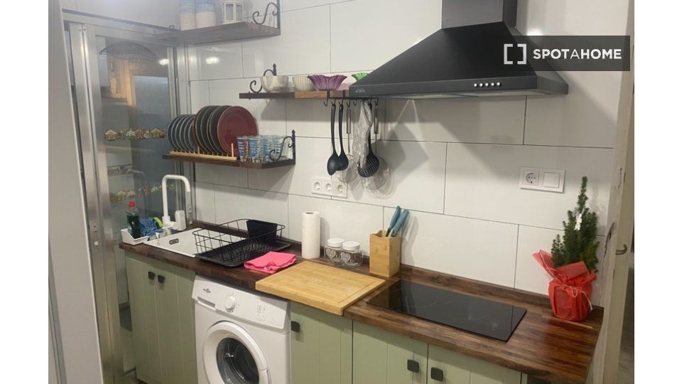 Cocina de Piso de alquiler en  Madrid Capital con Aire acondicionado, Calefacción y Amueblado