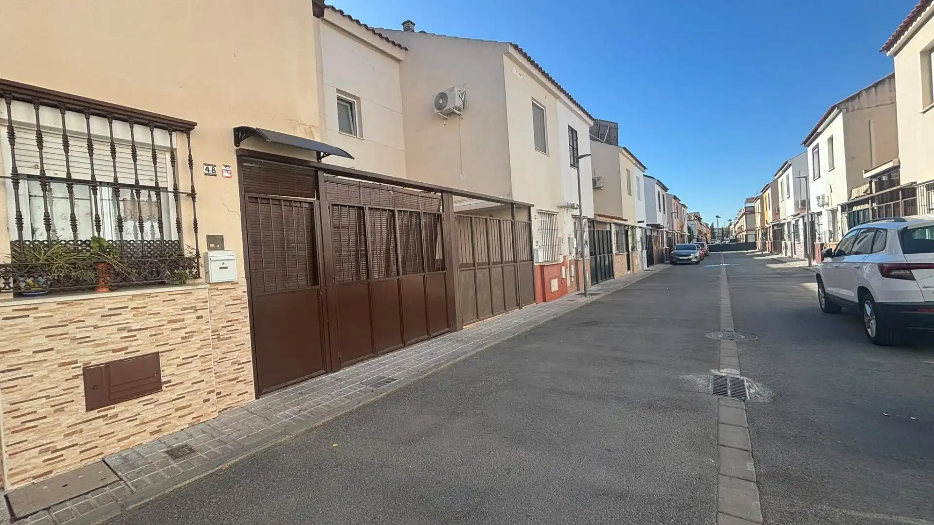 Reihenhaus zum Verkauf in Calle BRENES, imagen 3