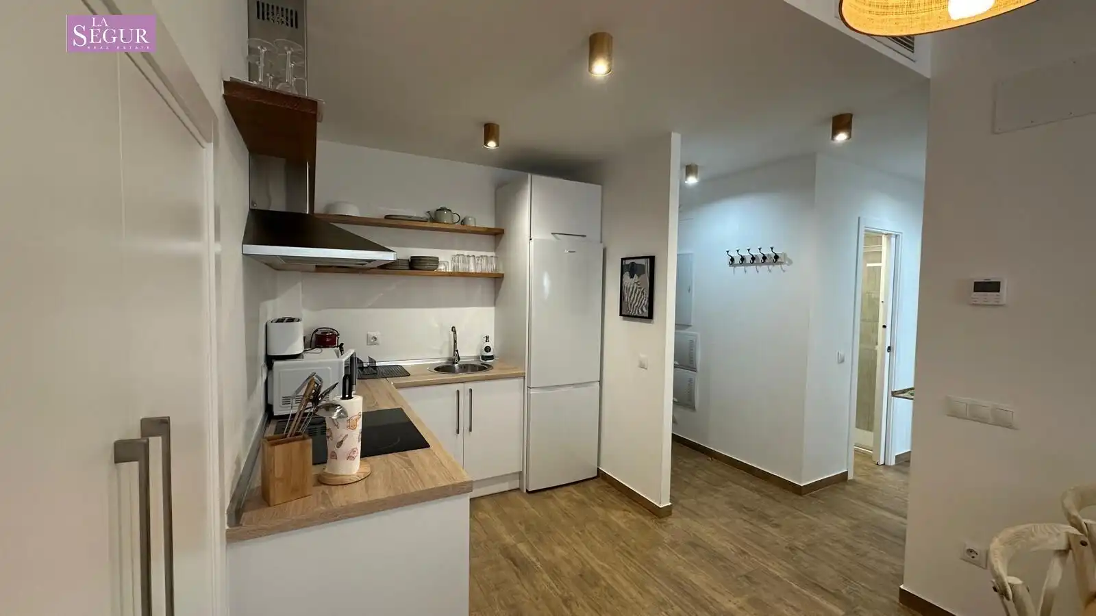 Kitchen of Ground floor for sale in Conil de la Frontera  with Terrace, Furnished and Community pool