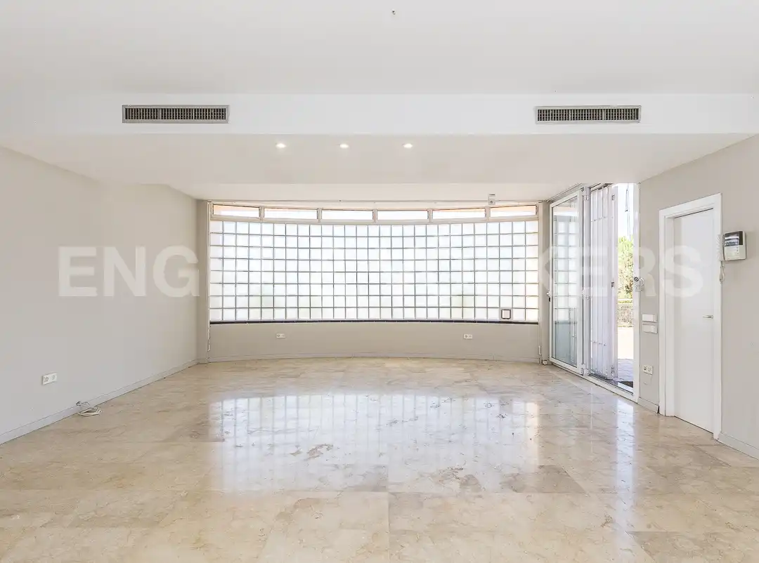 Living room of Houses for sale in Barcelona  with Heating, Private garden and Parquet flooring