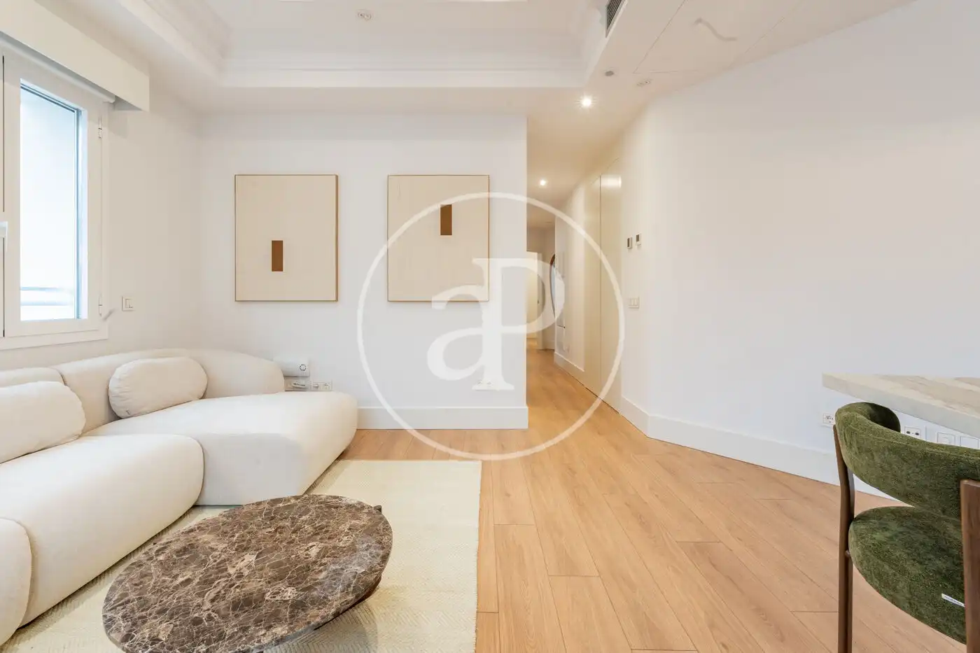 Living room of Flat for sale in Madrid  with Air Conditioner, Heating and Storage room