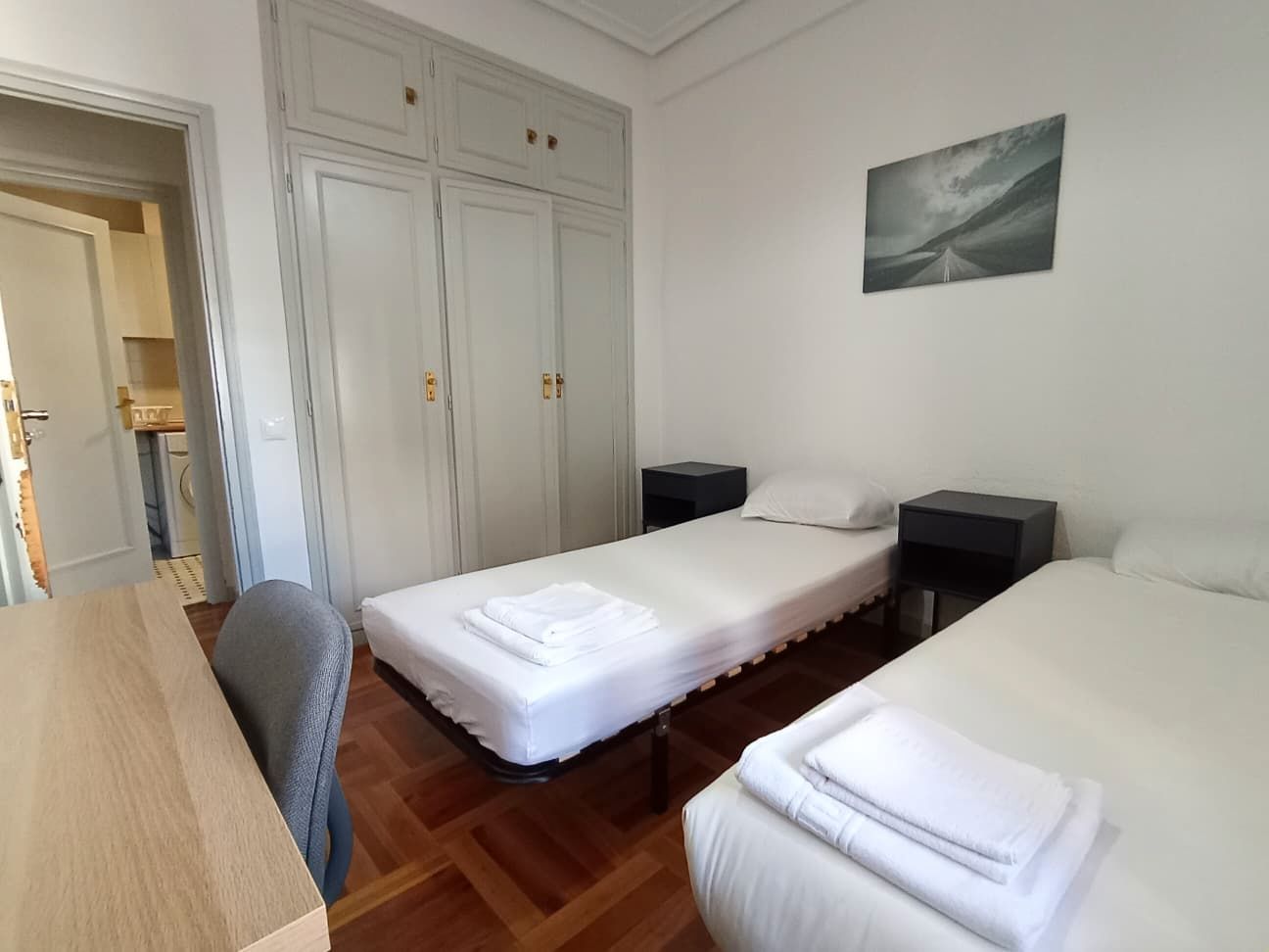 Habitación de Piso para compartir en  Madrid Capital con Aire acondicionado, Calefacción y Horno