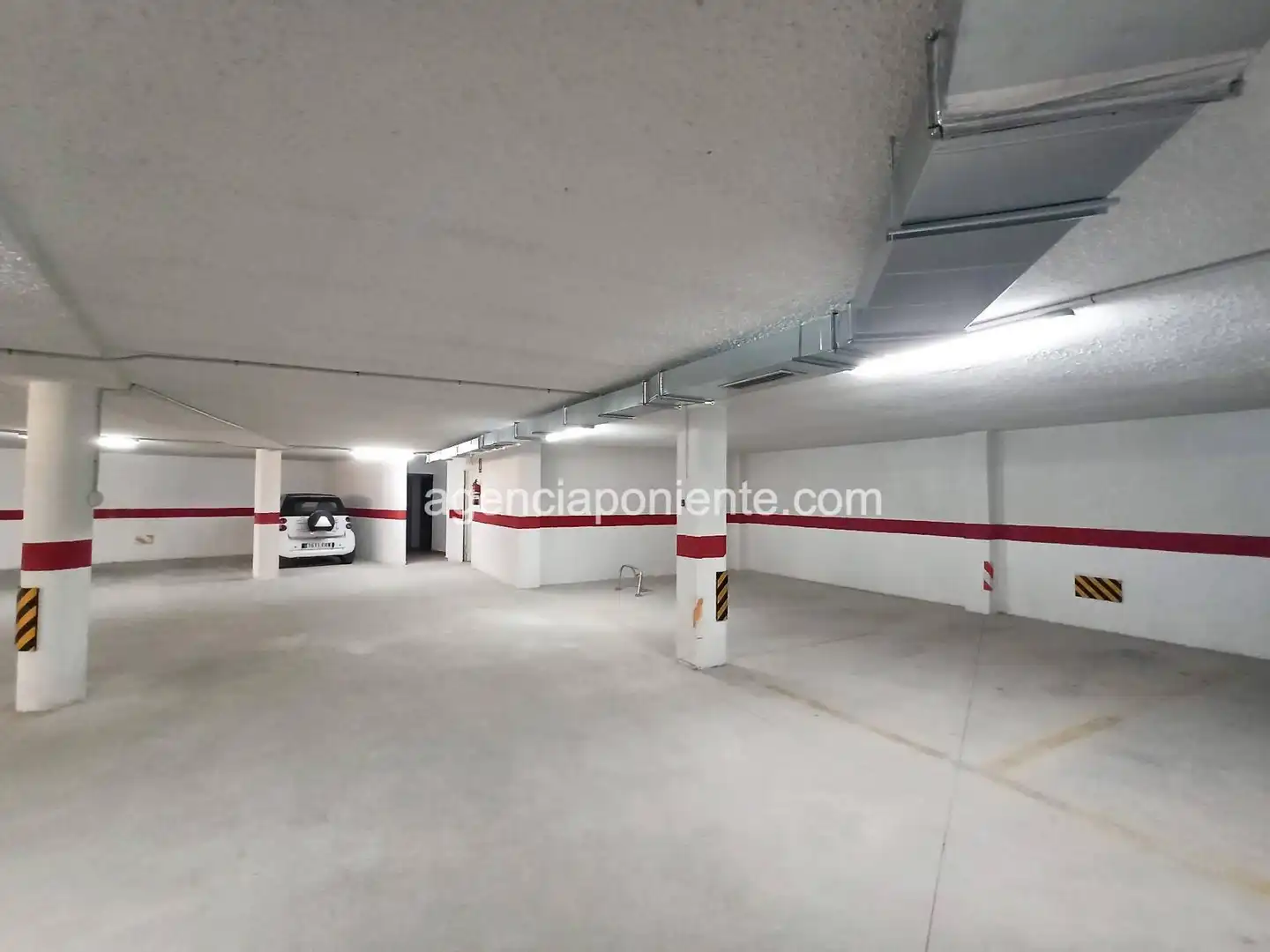 Parking de Apartamento de alquiler en Finestrat con Aire acondicionado, Terraza y Amueblado