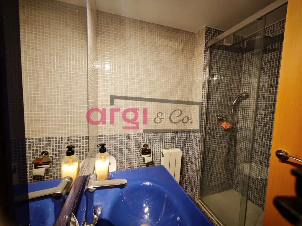 Bany de Pis en venda en Sitges amb Aire condicionat i Terrassa