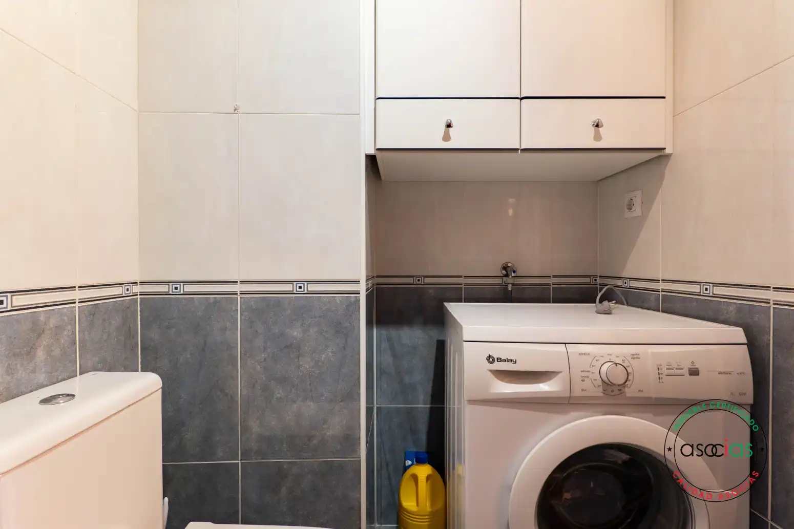 Baño de Piso en venta en Gijón  con Calefacción