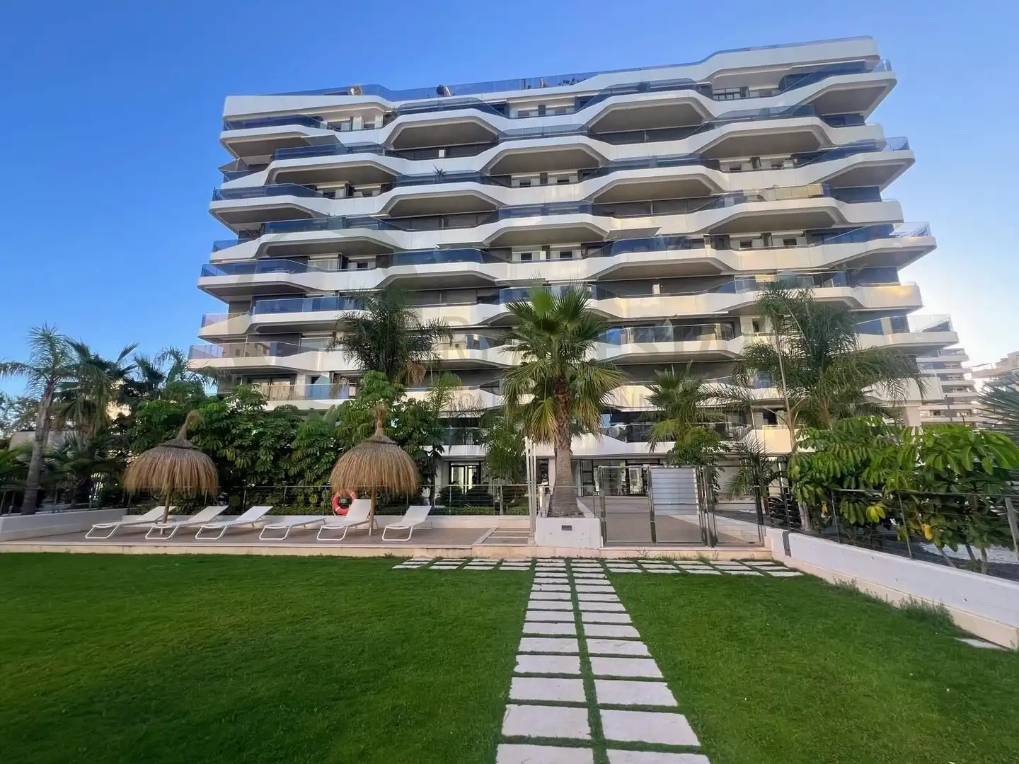 Ático con terraza en venta en Calle Calle Periodista Tirso Marín Sessé, imagen 32