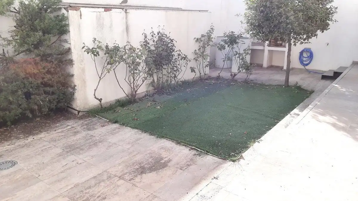 Jardí de Casa o xalet en venda en Ciudad Real amb Aire condicionat, Calefacció i Piscina