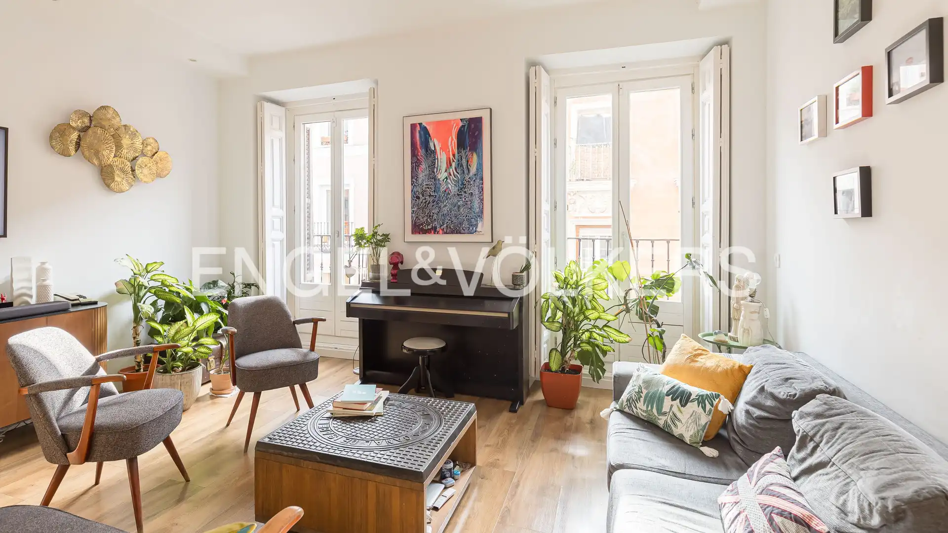 Sala d'estar de Pis en venda en  Madrid Capital amb Aire condicionat, Calefacció i Balcó