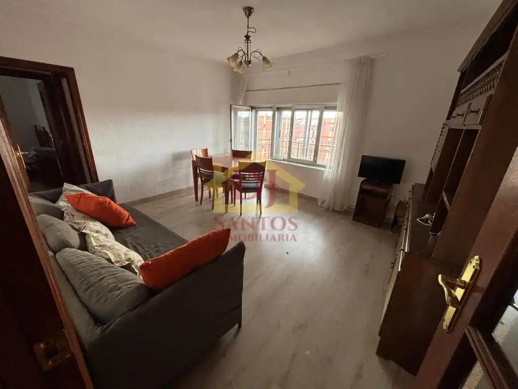 Sala d'estar de Pis en venda en Salamanca Capital