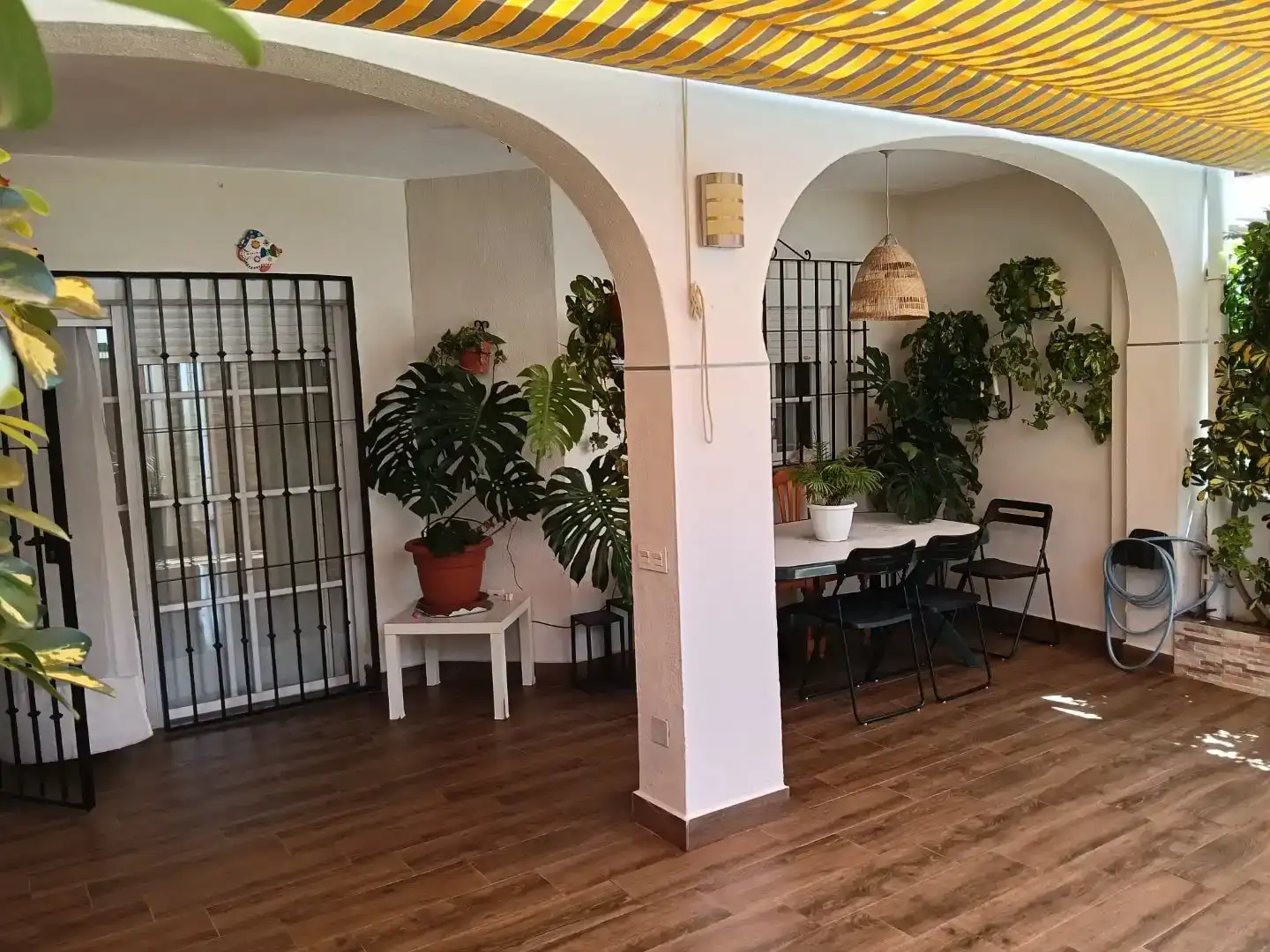 Casa adosada en venda en Torremolinos amb Balcó