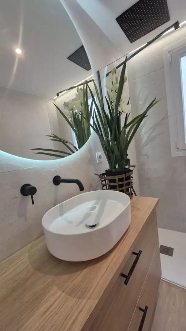 Bany de Apartament en venda en Badajoz amb Aire condicionat, Calefacció i Terrassa