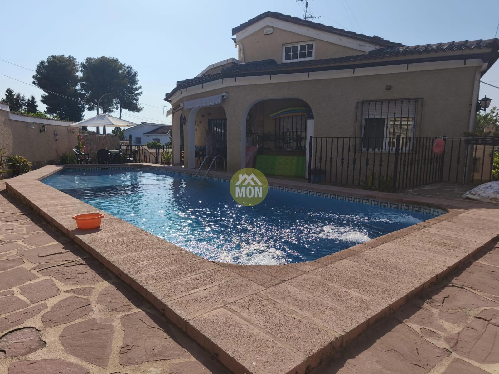 Casa o xalet en venda a Montserrat