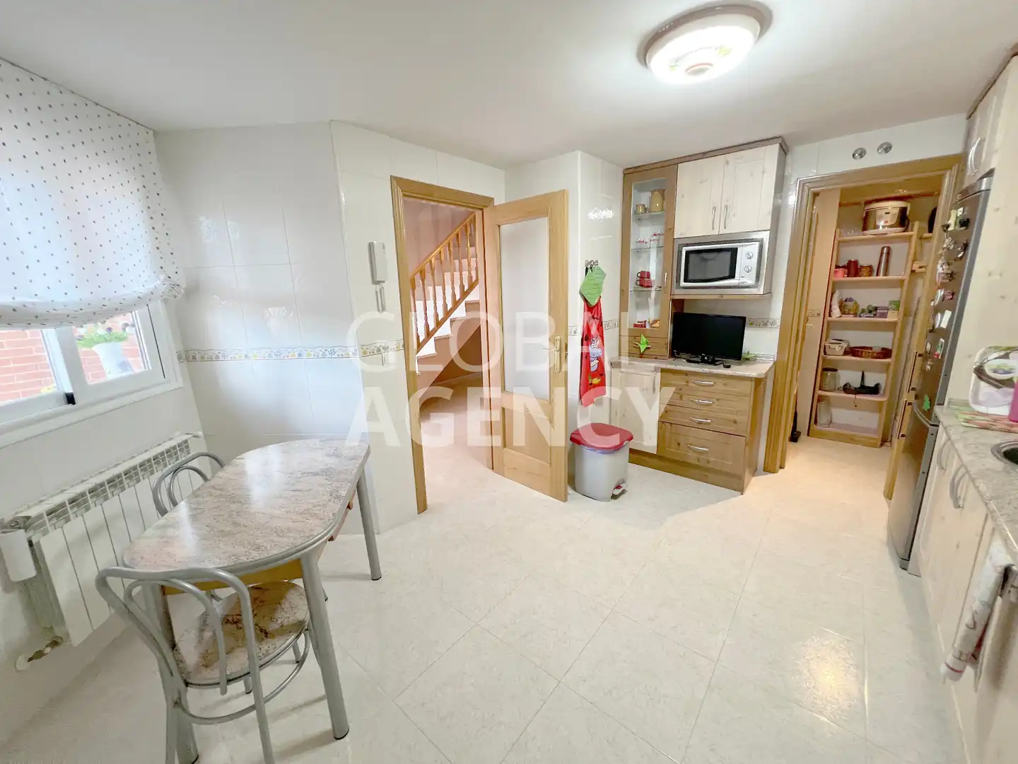 Casa adosada en venta en Torrejón del Rey con Calefacción, Jardín privado y Horno